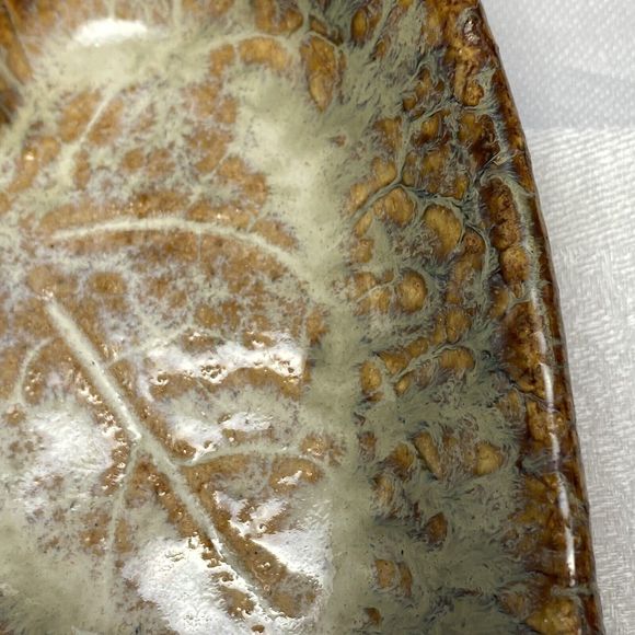 Ceramic Studio Art Pottery Glazed Heart Leaf Print Trinket Dish Tray Signed - Picture 6 of 11